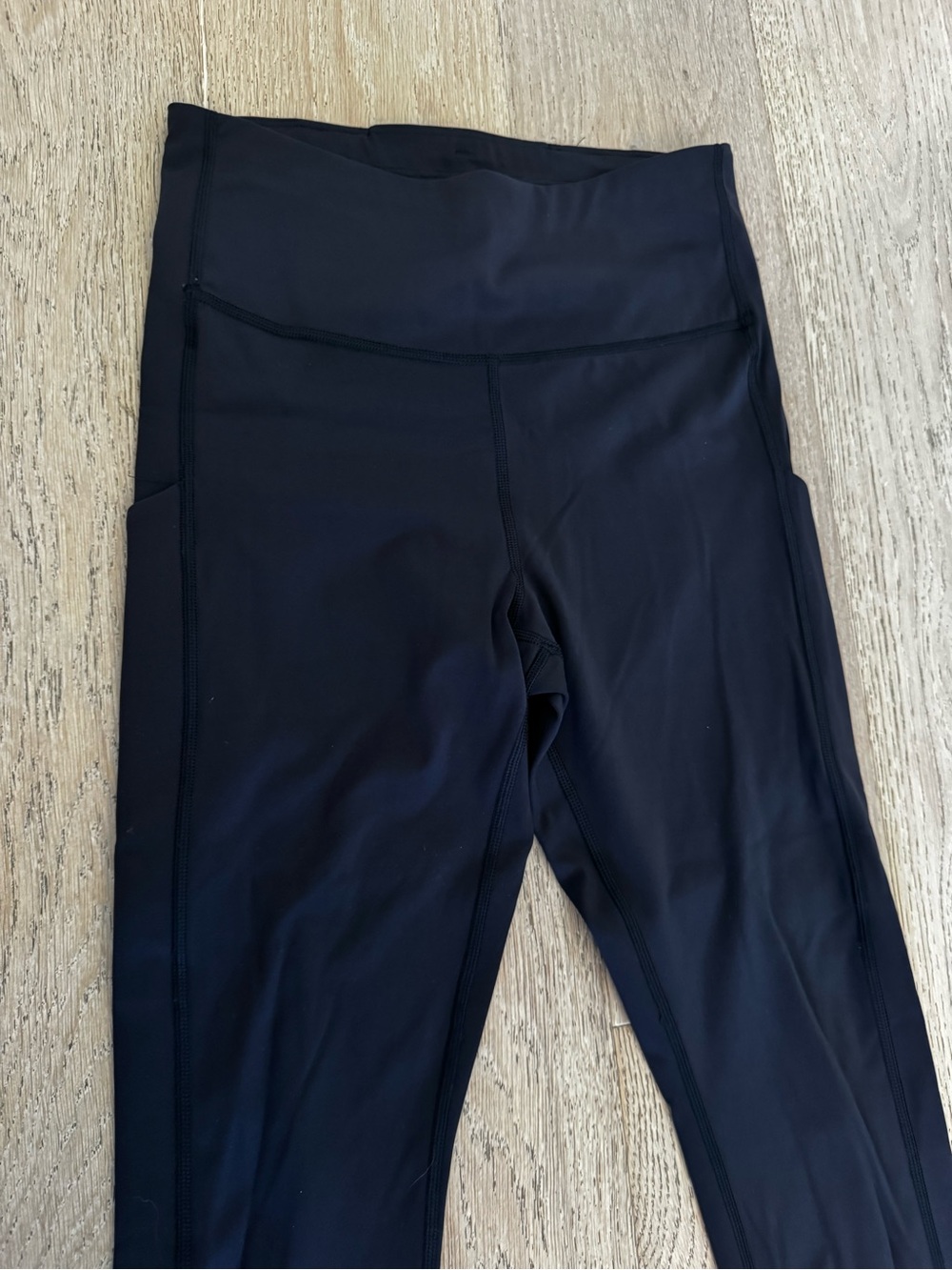 Athleta Ultimate Stash Pocket Black Cropped Leggings Size S